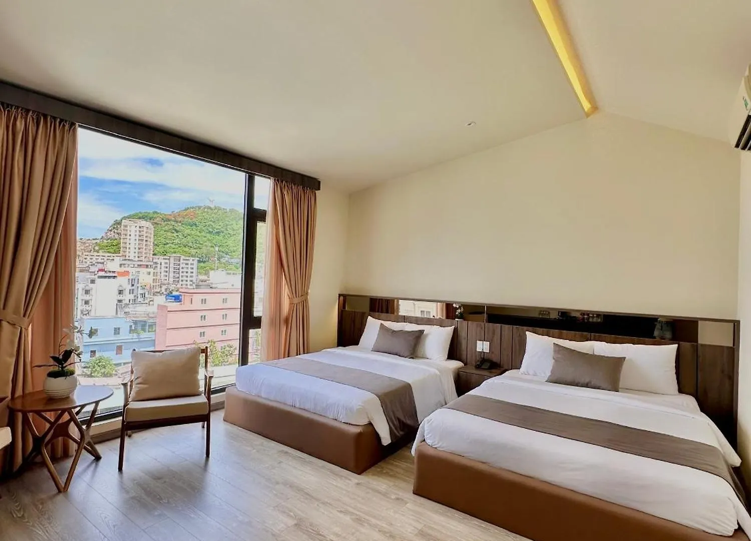 Hai Long Hotel 1 Vung Tau 2*,